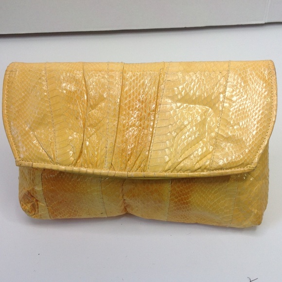 Vintage Handbags - Vintage Yellow Snakeskin Leather Clutch Crossbody